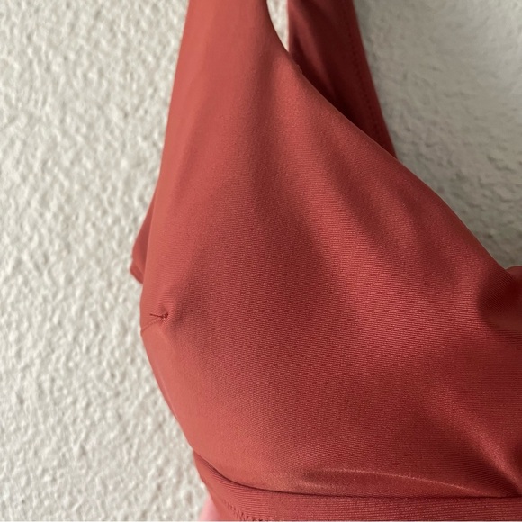 Aerie Longline Scoop Bikini Top Women’s M Rust Knot Front Keyhole Swimwear - Picture 2 of 10